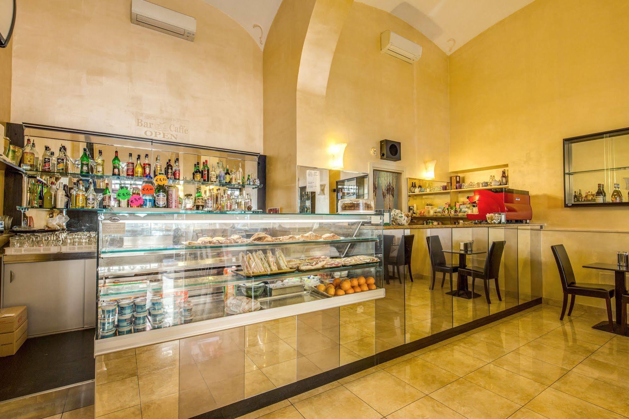 Hotel Maryelen Рим Экстерьер фото